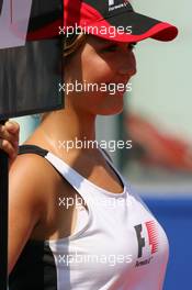 16.07.2006 Magny Cours, France,  Grid girl - Formula 1 World Championship, Rd 11, French Grand Prix, Sunday Grid Girl