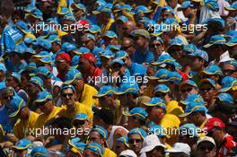 16.07.2006 Magny Cours, France,  Renault fans - Formula 1 World Championship, Rd 11, French Grand Prix, Sunday Race