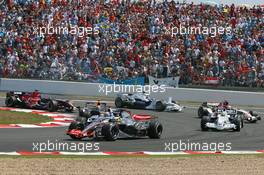 16.07.2006 Magny Cours, France,  Pedro de la Rosa (ESP), McLaren Mercedes, MP4-21, Nick Heidfeld (GER), BMW Sauber F1 Team, F1.06, David Coulthard (GBR), Red Bull Racing, RB2, Rubens Barrichello (BRA), Honda Racing F1 Team, RA106, Jacques Villeneuve (CDN), BMW Sauber F1 Team, F1.06, Scott Speed (USA), Scuderia Toro Rosso, STR01 - Formula 1 World Championship, Rd 11, French Grand Prix, Sunday Race