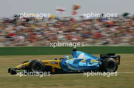 15.07.2006 Magny Cours, France,  Giancarlo Fisichella (ITA), Renault F1 Team, R26 - Formula 1 World Championship, Rd 11, French Grand Prix, Saturday Qualifying