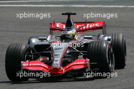 15.07.2006 Magny Cours, France,  Pedro de la Rosa (ESP), McLaren Mercedes, MP4-21 - Formula 1 World Championship, Rd 11, French Grand Prix, Saturday Qualifying