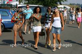 15.07.2006 Magny Cours, France,  Formula Una's arriving at the circuit - Formula 1 World Championship, Rd 11, French Grand Prix, Saturday