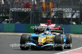 15.07.2006 Magny Cours, France,  Fernando Alonso (ESP), Renault F1 Team, R26 - Formula 1 World Championship, Rd 11, French Grand Prix, Saturday Qualifying