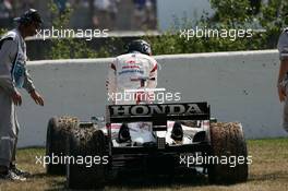 15.07.2006 Magny Cours, France,  Takuma Sato (JPN), Super Aguri F1, SA05, Stopped on track - Formula 1 World Championship, Rd 11, French Grand Prix, Saturday Practice