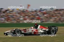 15.07.2006 Magny Cours, France,  Rubens Barrichello (BRA), Honda Racing F1 Team, RA106  - Formula 1 World Championship, Rd 11, French Grand Prix, Saturday Qualifying