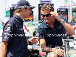 16.07.2006 Magny Cours, France,  Alexander Wurz (AUT), Test Driver, Williams F1 Team with David Coulthard (GBR), Red Bull Racing - Formula 1 World Championship, Rd 11, French Grand Prix, Sunday