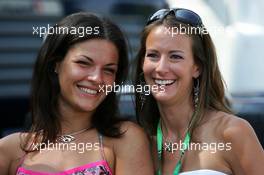 16.07.2006 Magny Cours, France,  Girls in the paddock - Formula 1 World Championship, Rd 11, French Grand Prix, Sunday