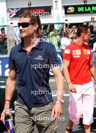 16.07.2006 Magny Cours, France,  David Coulthard (GBR), Red Bull Racing and Michael Schumacher (GER), Scuderia Ferrari - Formula 1 World Championship, Rd 11, French Grand Prix, Sunday