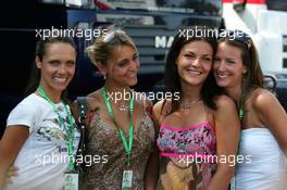 16.07.2006 Magny Cours, France,  Girls in the paddock - Formula 1 World Championship, Rd 11, French Grand Prix, Sunday