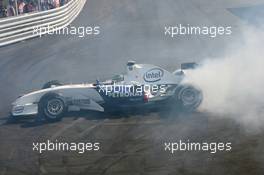 09.06.2006 Silverstone, England,  Andy Priaulx, GBR, in the BMW Pit Lane Theme Park - Formula 1 World Championship, Rd 8, British Grand Prix, Friday Practice