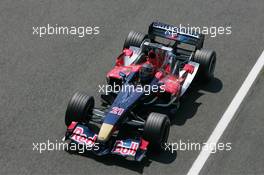 09.06.2006 Silverstone, England,  Scott Speed (USA), Scuderia Toro Rosso, STR01 - Formula 1 World Championship, Rd 8, British Grand Prix, Friday Practice