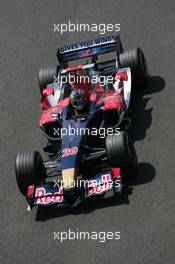 09.06.2006 Silverstone, England,  Vitantonio Liuzzi (ITA), Scuderia Toro Rosso, STR01 - Formula 1 World Championship, Rd 8, British Grand Prix, Friday Practice