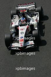 09.06.2006 Silverstone, England,  Rubens Barrichello (BRA), Honda Racing F1 Team, RA106  - Formula 1 World Championship, Rd 8, British Grand Prix, Friday Practice