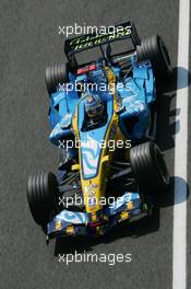 09.06.2006 Silverstone, England,  Fernando Alonso (ESP), Renault F1 Team, R26 - Formula 1 World Championship, Rd 8, British Grand Prix, Friday Practice