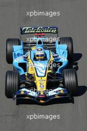 10.06.2006 Silverstone, England,  Fernando Alonso (ESP), Renault F1 Team, R26 - Formula 1 World Championship, Rd 8, British Grand Prix, Saturday Practice