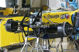 08.06.2006 Silverstone, England,  Renault F1 Team, spare car is prepared in the garage - Formula 1 World Championship, Rd 8, British Grand Prix, Thursday