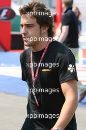 08.06.2006 Silverstone, England,  Fernando Alonso (ESP), Renault F1 Team, arrives in the Formula 1 paddock - Formula 1 World Championship, Rd 8, British Grand Prix, Thursday