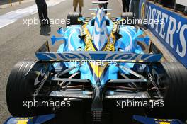 08.06.2006 Silverstone, England,  Fernando Alonso (ESP), Renault F1 Team, R26 - Formula 1 World Championship, Rd 8, British Grand Prix, Thursday