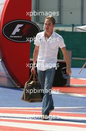 08.06.2006 Silverstone, England,  Robert Doornbos (NED), Test Driver, Red Bull Racing, enters the paddock - Formula 1 World Championship, Rd 8, British Grand Prix, Thursday