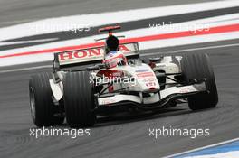 28.07.2006 Hockenheim, Germany,  Rubens Barrichello (BRA), Honda Racing F1 Team, RA106  - Formula 1 World Championship, Rd 12, German Grand Prix, Friday Practice