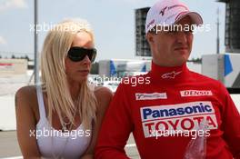 30.07.2006 Hockenheim, Germany,  Ralf Schumacher (GER), Toyota Racing, and Cora Schumacher (GER), Wife of Ralf Schumacher - Formula 1 World Championship, Rd 12, German Grand Prix, Sunday Pre-Race Grid
