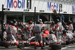 30.07.2006 Hockenheim, Germany,  PIT STOP - Tiago Monteiro (POR), Midland MF1 Racing - Formula 1 World Championship, Rd 12, German Grand Prix, Sunday Race