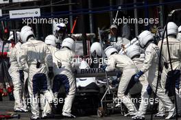 30.07.2006 Hockenheim, Germany,  PIT STOP - Nick Heidfeld (GER), BMW Sauber F1 Team - Formula 1 World Championship, Rd 12, German Grand Prix, Sunday Race