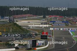 29.07.2006 Hockenheim, Germany,  Jarno Trulli (ITA), Toyota Racing, TF106 and Mark Webber (AUS), Williams F1 Team, FW28 Cosworth - Formula 1 World Championship, Rd 12, German Grand Prix, Saturday Qualifying
