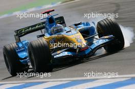 29.07.2006 Hockenheim, Germany,  Fernando Alonso (ESP), Renault F1 Team, R26 locks up a wheel - Formula 1 World Championship, Rd 12, German Grand Prix, Saturday Practice