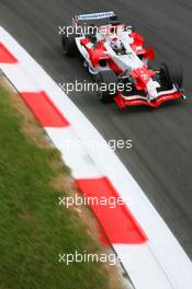08.09.2006 Monza, Italy,  Jarno Trulli (ITA), Toyota Racing, TF106 - Formula 1 World Championship, Rd 15, Italian Grand Prix, Friday Practice