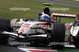 08.09.2006 Monza, Italy,  Anthony Davidson (GBR), Test Driver, Honda Racing F1 Team - Formula 1 World Championship, Rd 15, Italian Grand Prix, Friday Practice