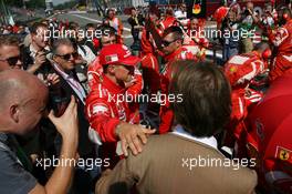 10.09.2006 Monza, Italy,  Michael Schumacher (GER), Scuderia Ferrari and Luca di Montezemolo (ITA), Scuderia Ferrari, Fiat President, Chairman & Managing Director - Formula 1 World Championship, Rd 15, Italian Grand Prix, Sunday Pre-Race Grid