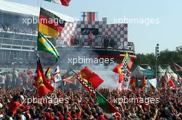 10.09.2006 Monza, Italy,  Podium Feature - Formula 1 World Championship, Rd 15, Italian Grand Prix, Saturday Qualifying