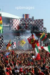 10.09.2006 Monza, Italy,  Podium Feature - Formula 1 World Championship, Rd 15, Italian Grand Prix, Saturday Qualifying