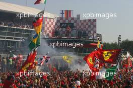 10.09.2006 Monza, Italy,  Winner, Michael Schumacher (GER), Scuderia Ferrari, 248 F1, 2nd Kimi Raikkonen (FIN), Räikkönen, McLaren Mercedes, MP4-21, 3rd, Robert Kubica (POL), BMW Sauber F1 Team, F1.06 - Formula 1 World Championship, Rd 15, Italian Grand Prix, Sunday Podium