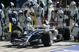 10.09.2006 Monza, Italy,  Mark Webber (AUS), Williams F1 Team, FW28 Cosworth - Formula 1 World Championship, Rd 15, Italian Grand Prix, Sunday Race