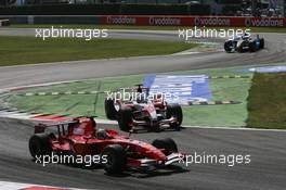 10.09.2006 Monza, Italy,  Felipe Massa (BRA), Scuderia Ferrari, Jarno Trulli (ITA), Toyota Racing - Formula 1 World Championship, Rd 15, Italian Grand Prix, Sunday Race