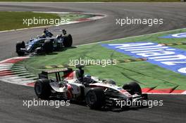 10.09.2006 Monza, Italy,  Jenson Button (GBR), Honda Racing F1 Team and Mark Webber (AUS), Williams F1 Team - Formula 1 World Championship, Rd 15, Italian Grand Prix, Sunday Race