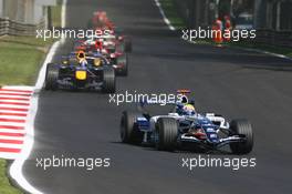 10.09.2006 Monza, Italy,  Mark Webber (AUS), Williams F1 Team, FW28 Cosworth and David Coulthard (GBR), Red Bull Racing, RB2 - Formula 1 World Championship, Rd 15, Italian Grand Prix, Sunday Race