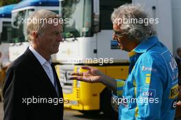 09.09.2006 Monza, Italy,  Max Mosley (GBR), FIA President with Flavio Briatore (ITA), Renault F1 Team, Team Chief, Managing Director - Formula 1 World Championship, Rd 15, Italian Grand Prix, Saturday