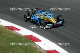 09.09.2006 Monza, Italy,  Fernando Alonso (ESP), Renault F1 Team, R26, tyre damage - Formula 1 World Championship, Rd 15, Italian Grand Prix, Saturday Qualifying