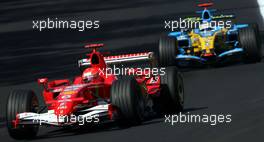 09.09.2006 Monza, Italy,  Michael Schumacher (GER), Scuderia Ferrari, Fernando Alonso (ESP), Renault F1 Team - Formula 1 World Championship, Rd 15, Italian Grand Prix, Saturday Qualifying
