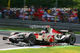 09.09.2006 Monza, Italy,  Rubens Barrichello (BRA), Honda Racing F1 Team, RA106  - Formula 1 World Championship, Rd 15, Italian Grand Prix, Saturday Practice