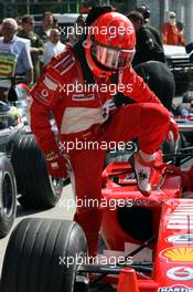 09.09.2006 Monza, Italy,  Michael Schumacher (GER), Scuderia Ferrari - Formula 1 World Championship, Rd 15, Italian Grand Prix, Saturday Qualifying