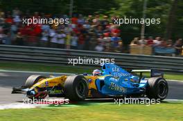 09.09.2006 Monza, Italy,  Giancarlo Fisichella (ITA), Renault F1 Team, R26 - Formula 1 World Championship, Rd 15, Italian Grand Prix, Saturday Practice