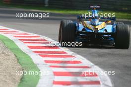 09.09.2006 Monza, Italy,  Fernando Alonso (ESP), Renault F1 Team, R26 - Formula 1 World Championship, Rd 15, Italian Grand Prix, Saturday Practice