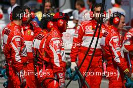 09.09.2006 Monza, Italy,  Scuderia Ferrari, team members - Formula 1 World Championship, Rd 15, Italian Grand Prix, Saturday Qualifying