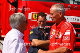 10.09.2006 Monza, Italy,  Rory Byrne (RSA), Ferrari Chief Designer and Bernie Ecclestone (GBR) - Formula 1 World Championship, Rd 15, Italian Grand Prix, Sunday