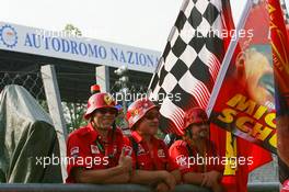 07.09.2006 Monza, Italy,  Michael Schumacher (GER), Scuderia Ferrari, Fans - Formula 1 World Championship, Rd 15, Italian Grand Prix, Thursday