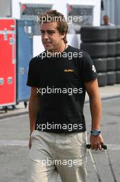 07.09.2006 Monza, Italy,  Fernando Alonso (ESP), Renault F1 Team - Formula 1 World Championship, Rd 15, Italian Grand Prix, Thursday